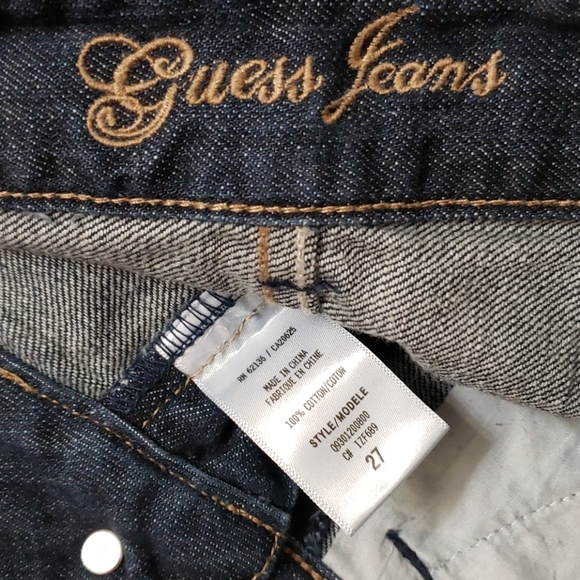 ⭐2 For $25⭐ Women's GUESS Jeans - Picture 3 of 4